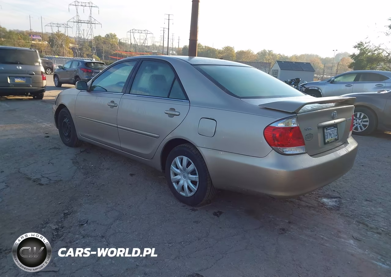 2005 Toyota Camry Le VIN:4T1BE30K05U991595 - 3