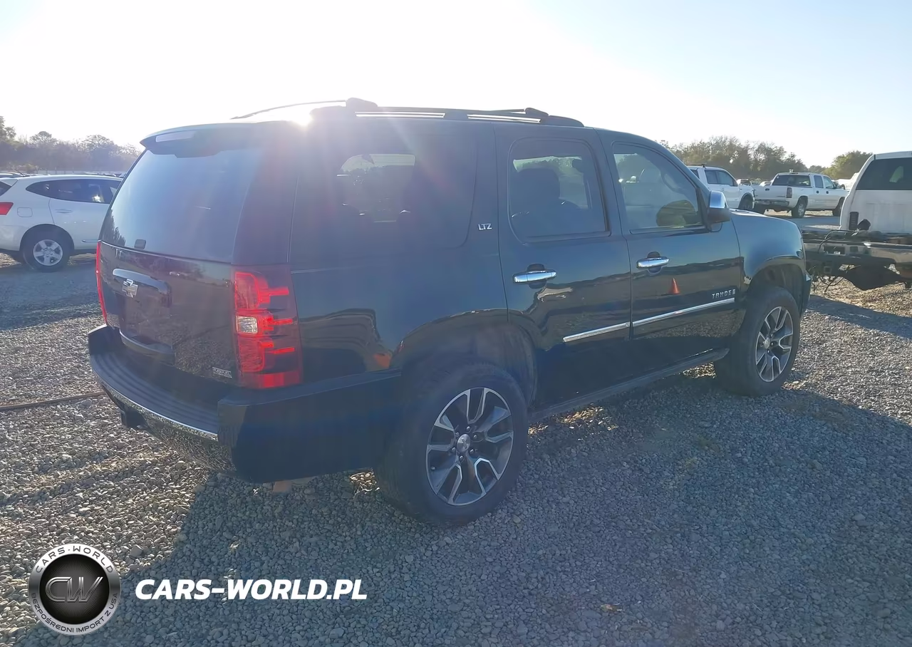 2009 Chevrolet Tahoe Ltz VIN:1GNFC33069R248543 - 4