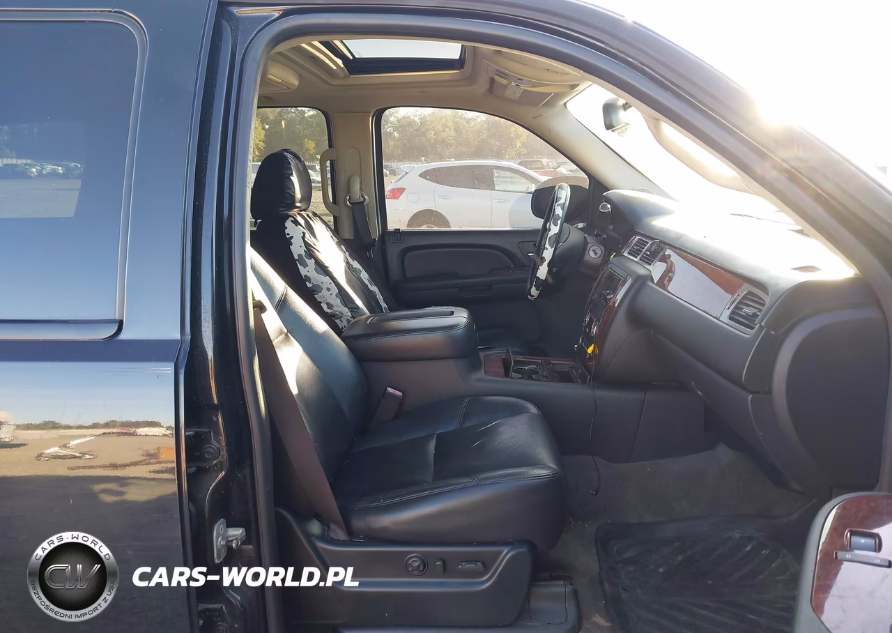 2009 Chevrolet Tahoe Ltz VIN:1GNFC33069R248543 - 5