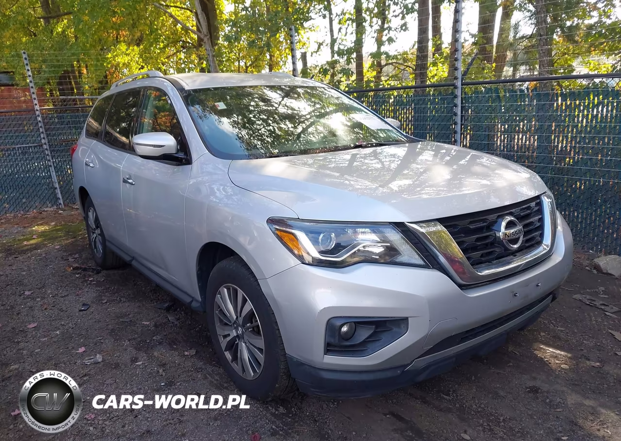 2018 Nissan Pathfinder Sv