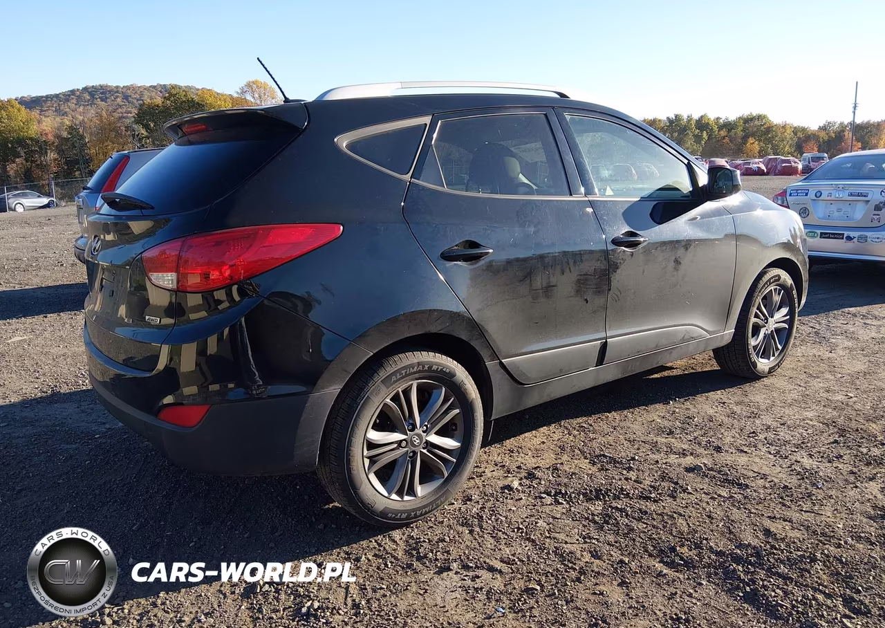 2015 Hyundai Tucson Se VIN:KM8JUCAG8FU059784 - 4
