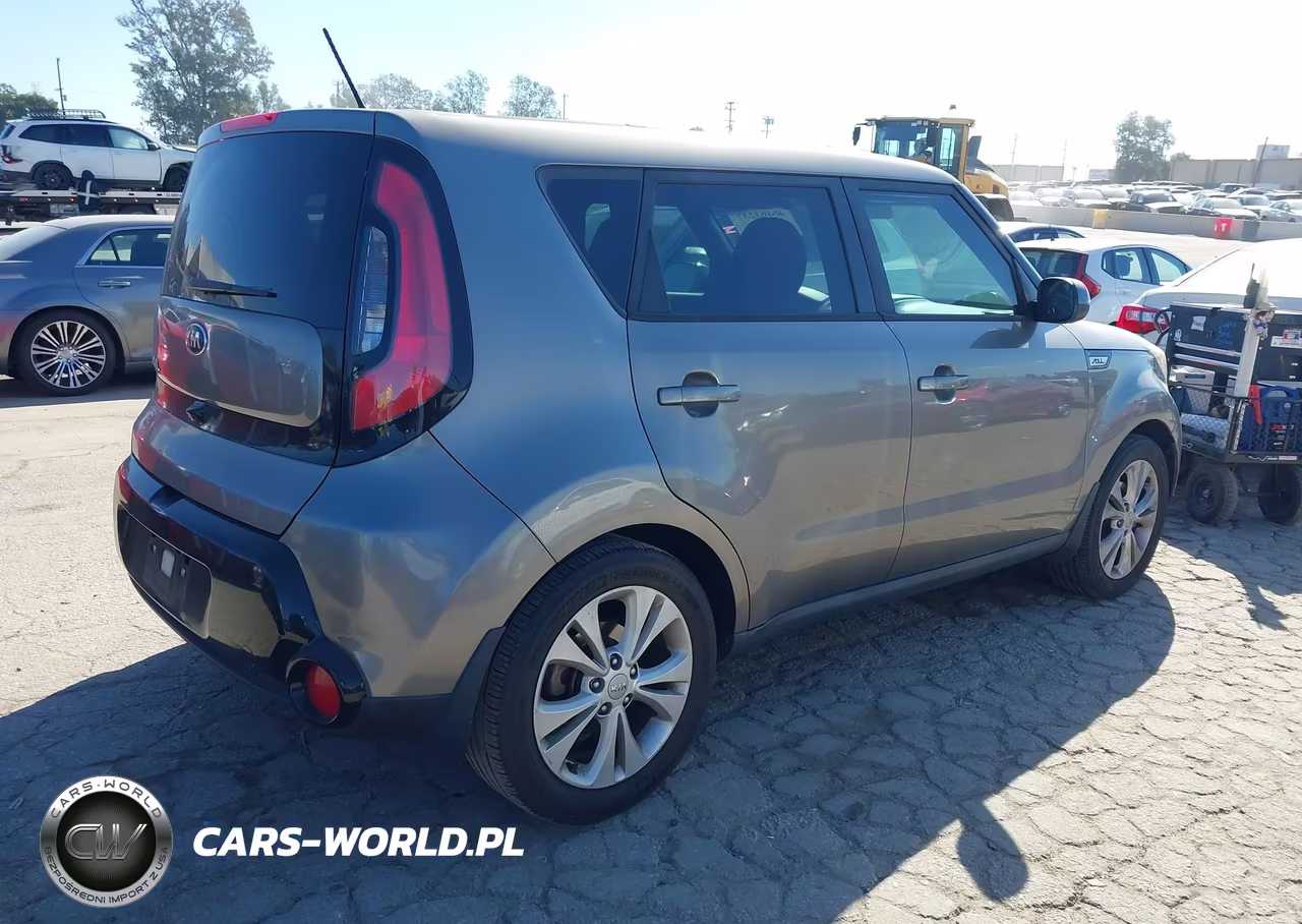 2016 Kia Soul + VIN:KNDJP3A51G7365347 - 4