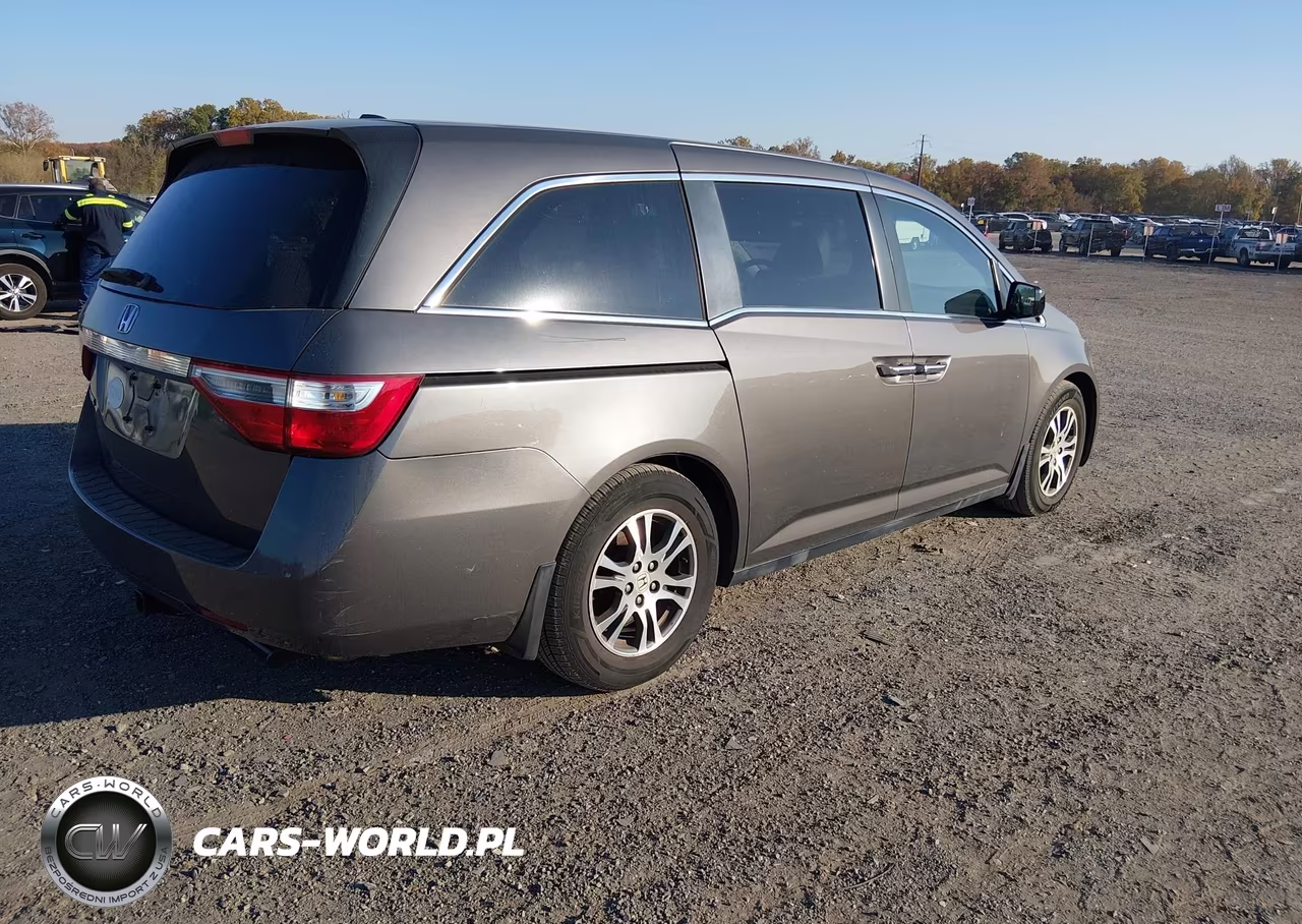 2013 Honda Odyssey Ex-L VIN:5FNRL5H65DB011409 - 4