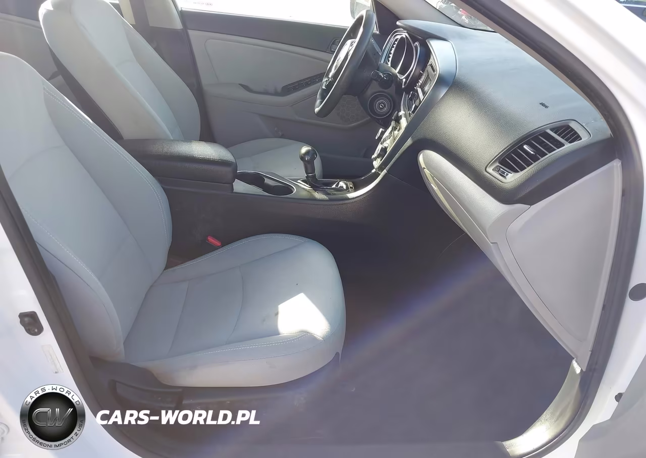 2015 Kia Optima Lx VIN:5XXGM4A75FG426344 - 5