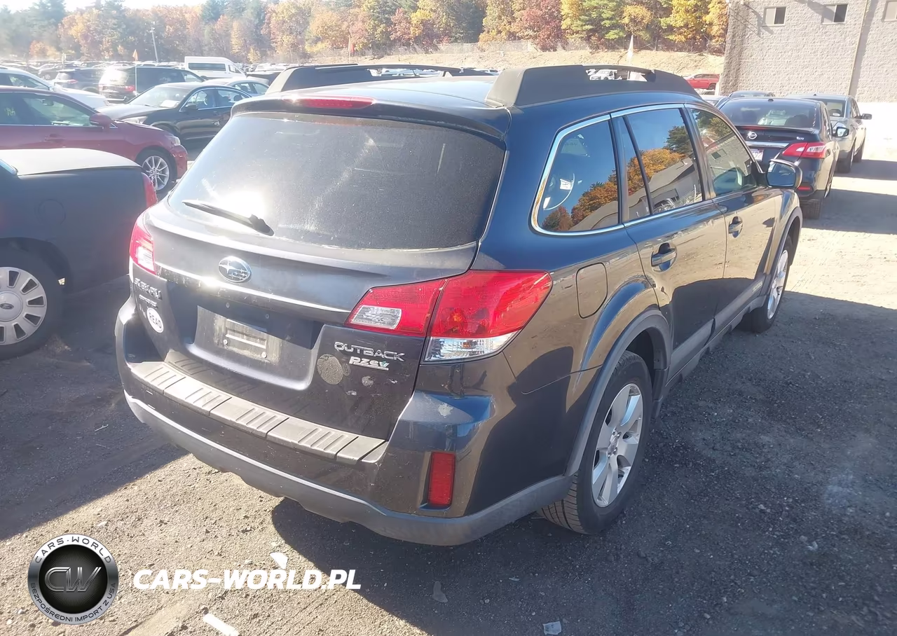 2010 Subaru Outback 2.5I Premium VIN:4S4BRBGC5A3359964 - 4