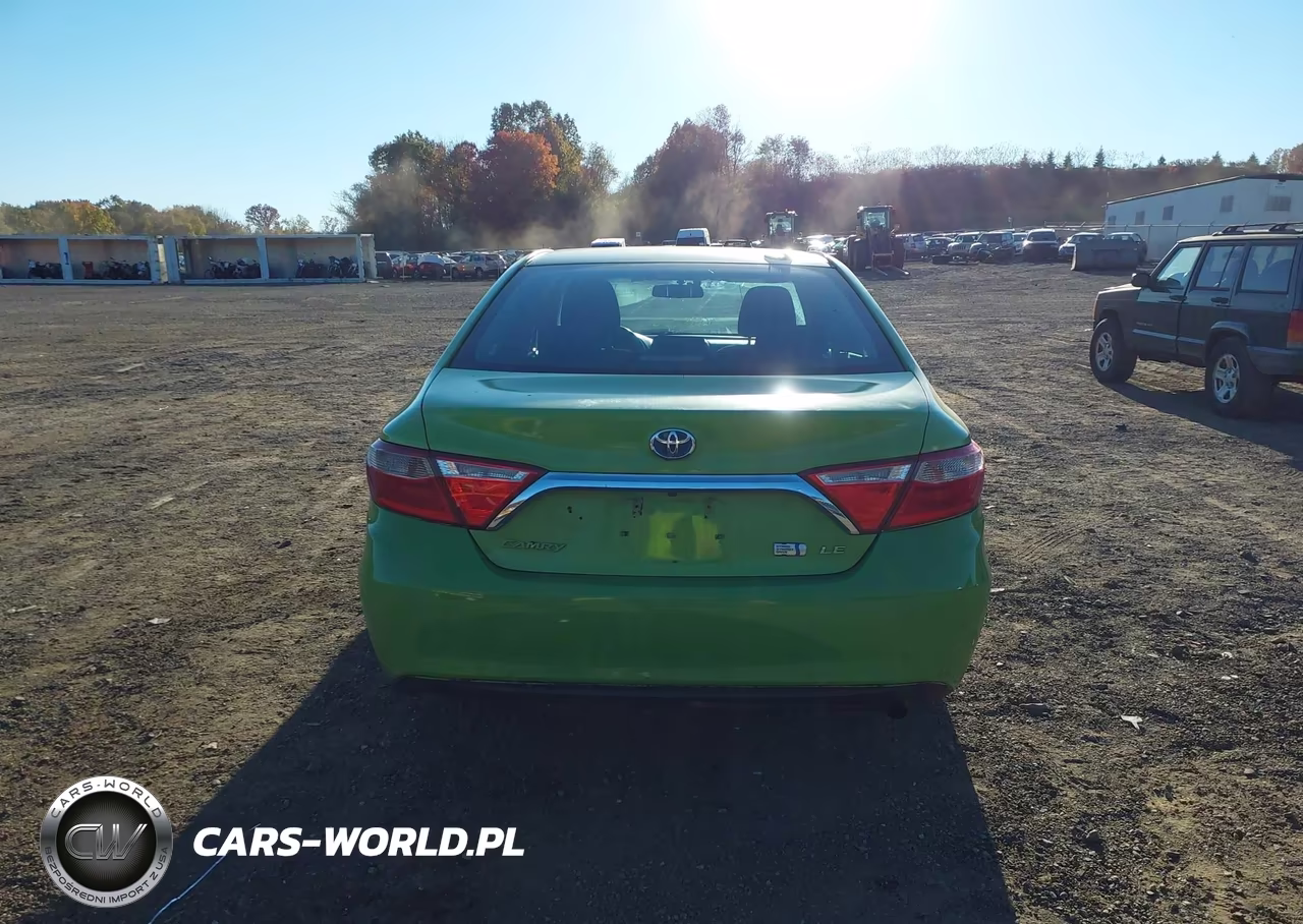 2015 Toyota Camry Hybrid Le VIN:4T1BD1FK6FU155225 - 16