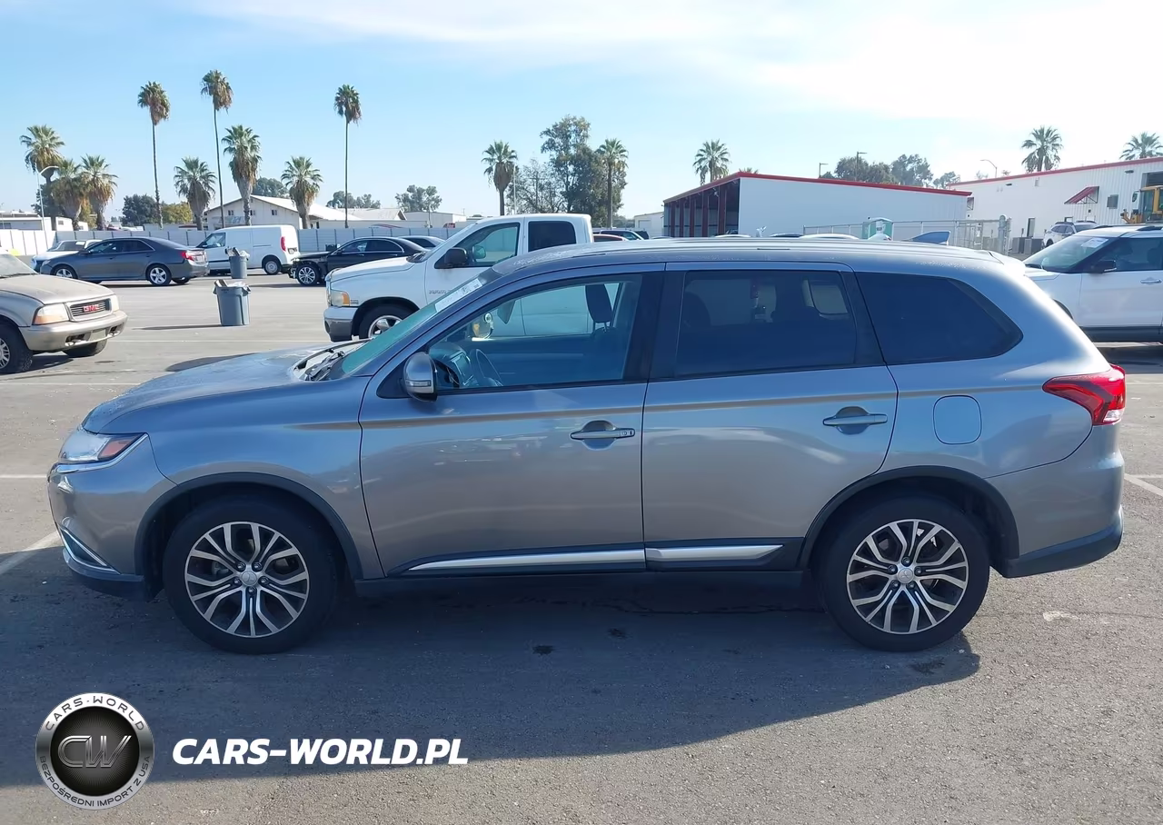 2018 Mitsubishi Outlander Se VIN:JA4AZ3A36JZ041759 - 14