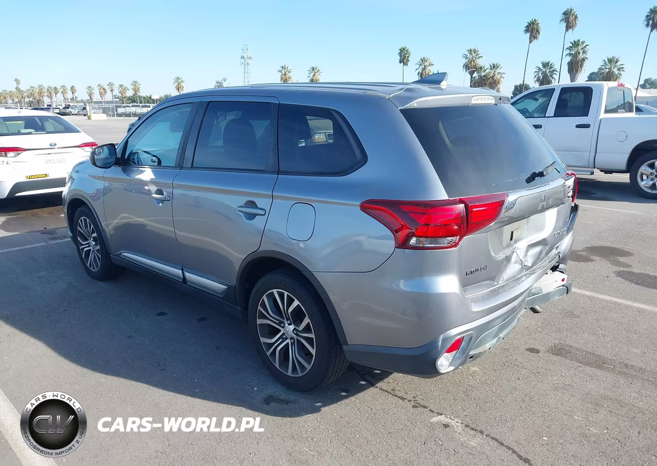 2018 Mitsubishi Outlander Se VIN:JA4AZ3A36JZ041759 - 3