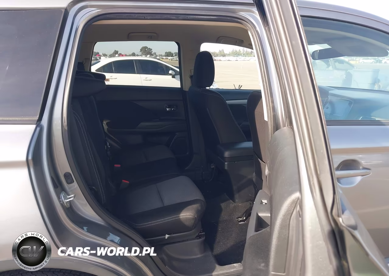 2018 Mitsubishi Outlander Se VIN:JA4AZ3A36JZ041759 - 8