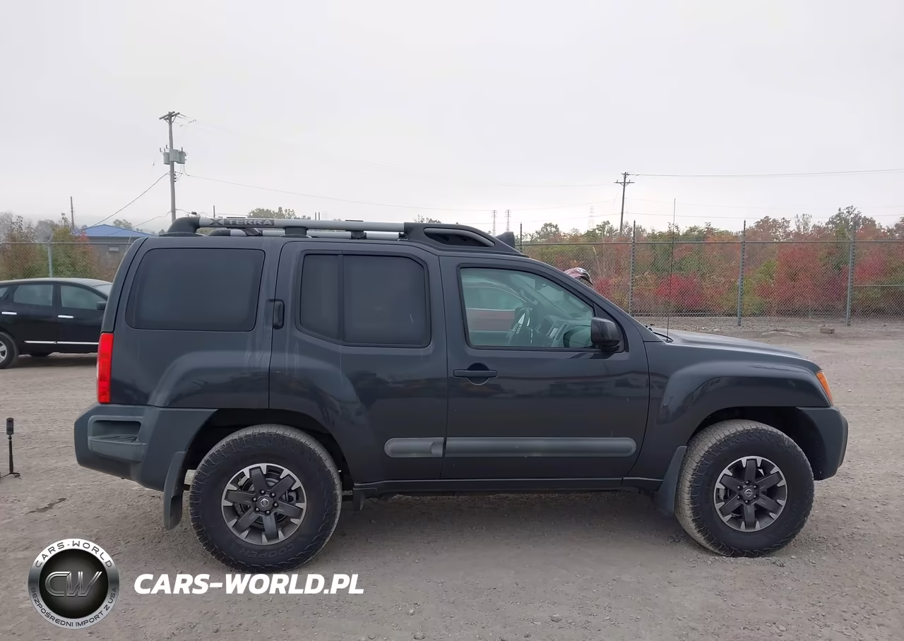 2015 Nissan Xterra Pro-4X VIN:5N1AN0NW5FN657919 - 13