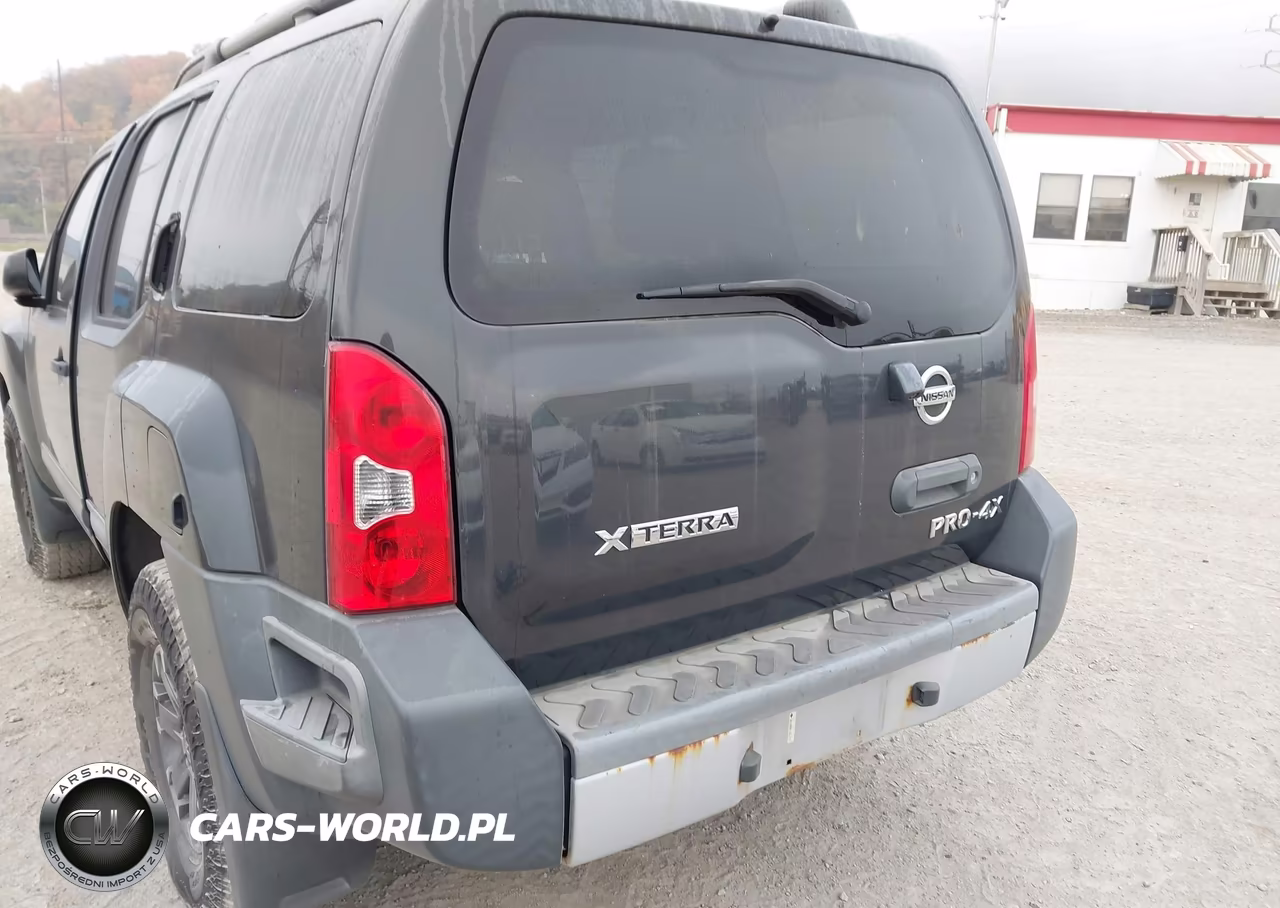 2015 Nissan Xterra Pro-4X VIN:5N1AN0NW5FN657919 - 6