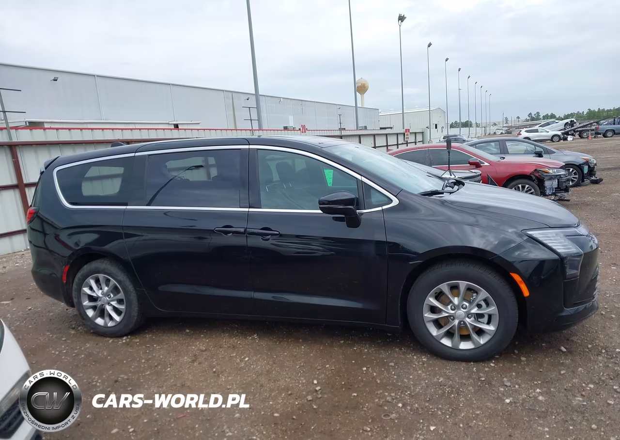 2027 Chrysler Pacifica VIN:2C4RC1GG9VR610970 - 12