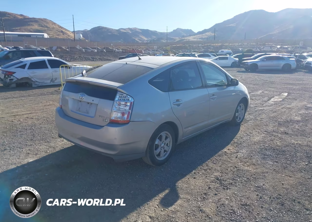 2008 Toyota Prius VIN:JTDKB20U383352761 - 3