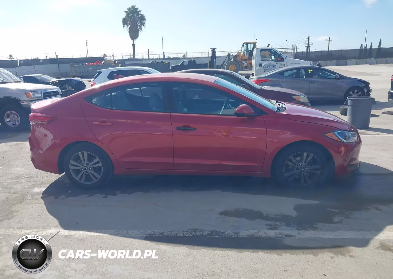 2018 Hyundai Elantra Sel VIN:5NPD84LFXJH288910 - 13