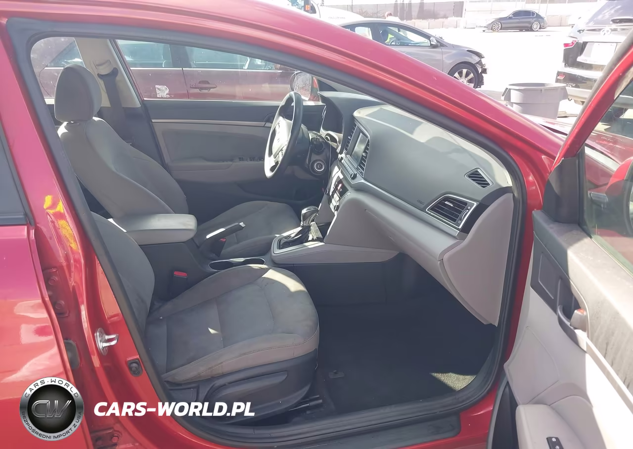 2018 Hyundai Elantra Sel VIN:5NPD84LFXJH288910 - 5