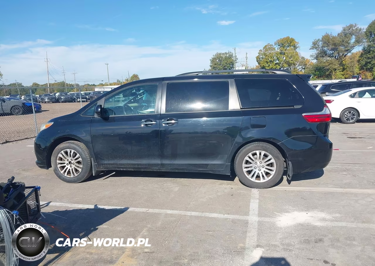 2015 Toyota Sienna Xle 8 Passenger VIN:5TDYK3DCXFS531621 - 14