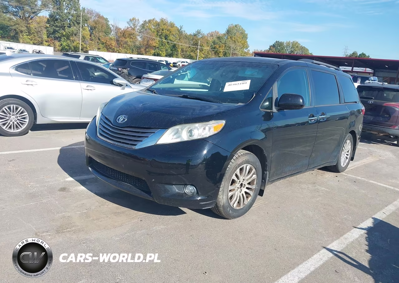 2015 Toyota Sienna Xle 8 Passenger VIN:5TDYK3DCXFS531621 - 2