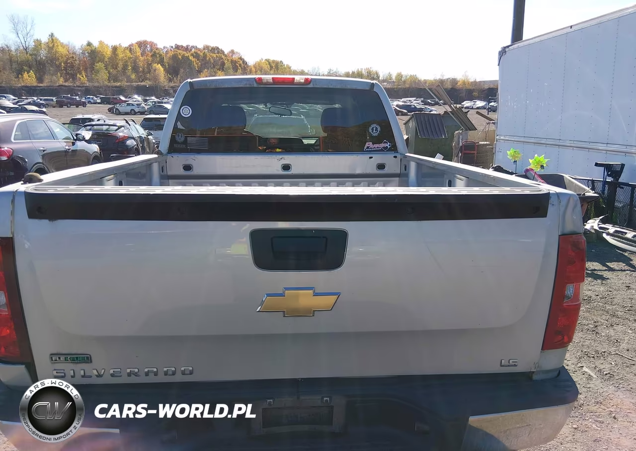 2011 Chevrolet Silverado 1500 Ls VIN:1GCRKREA1BZ378737 - 16