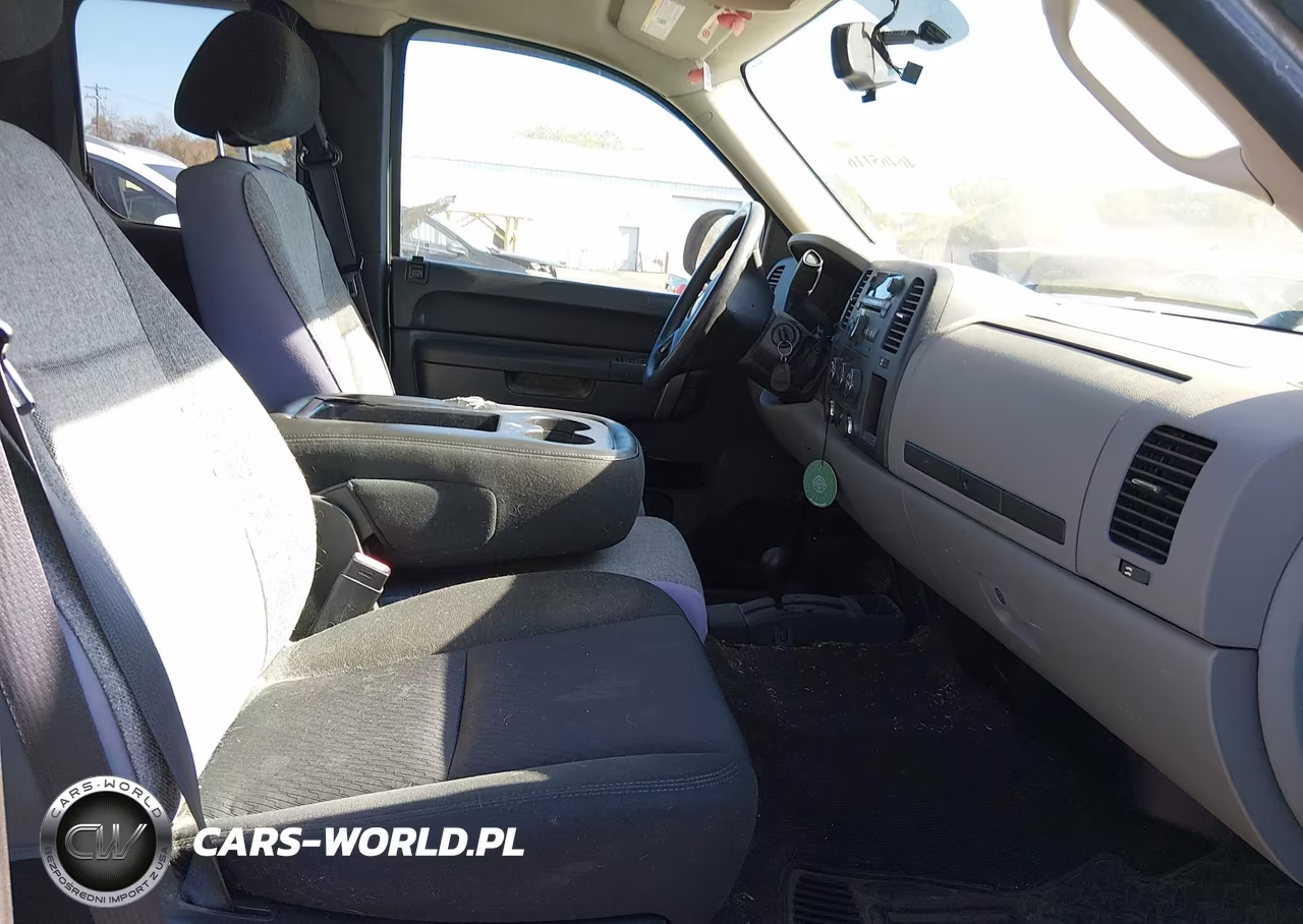 2011 Chevrolet Silverado 1500 Ls VIN:1GCRKREA1BZ378737 - 5