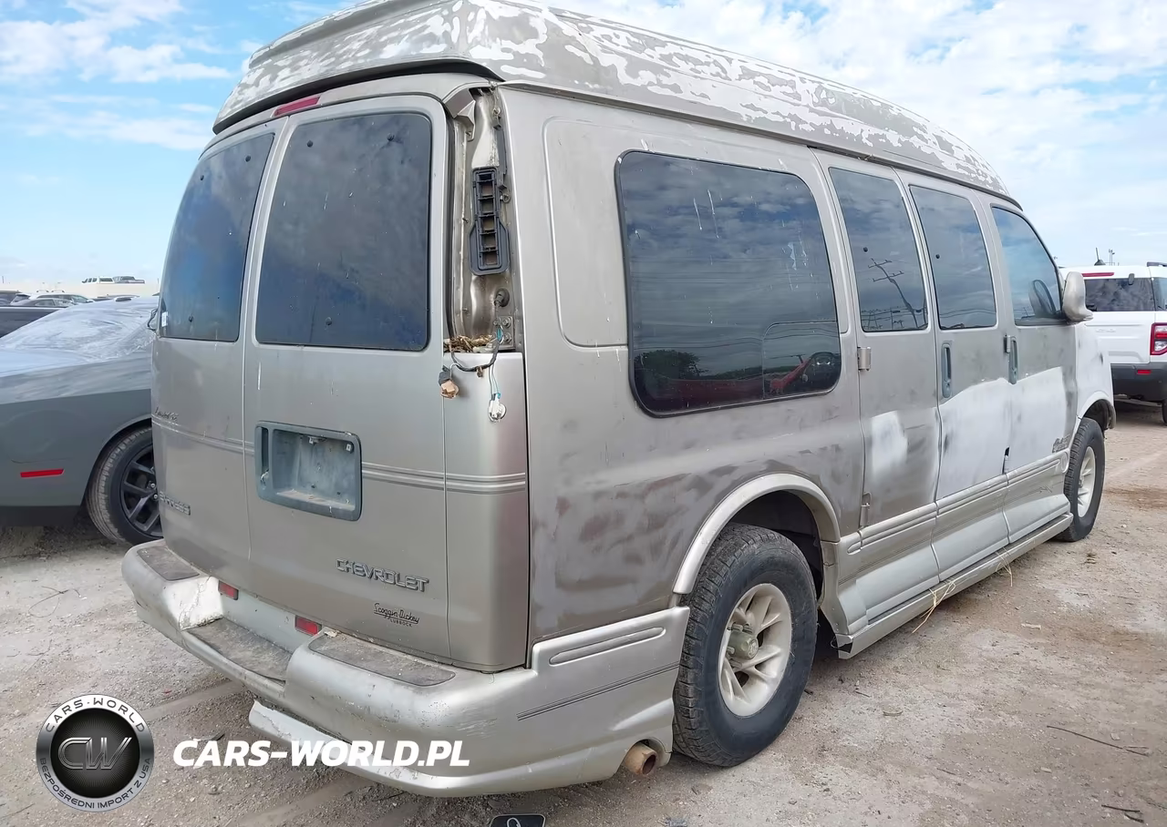 2002 Chevrolet Express VIN:1GBFG15R621199981 - 4