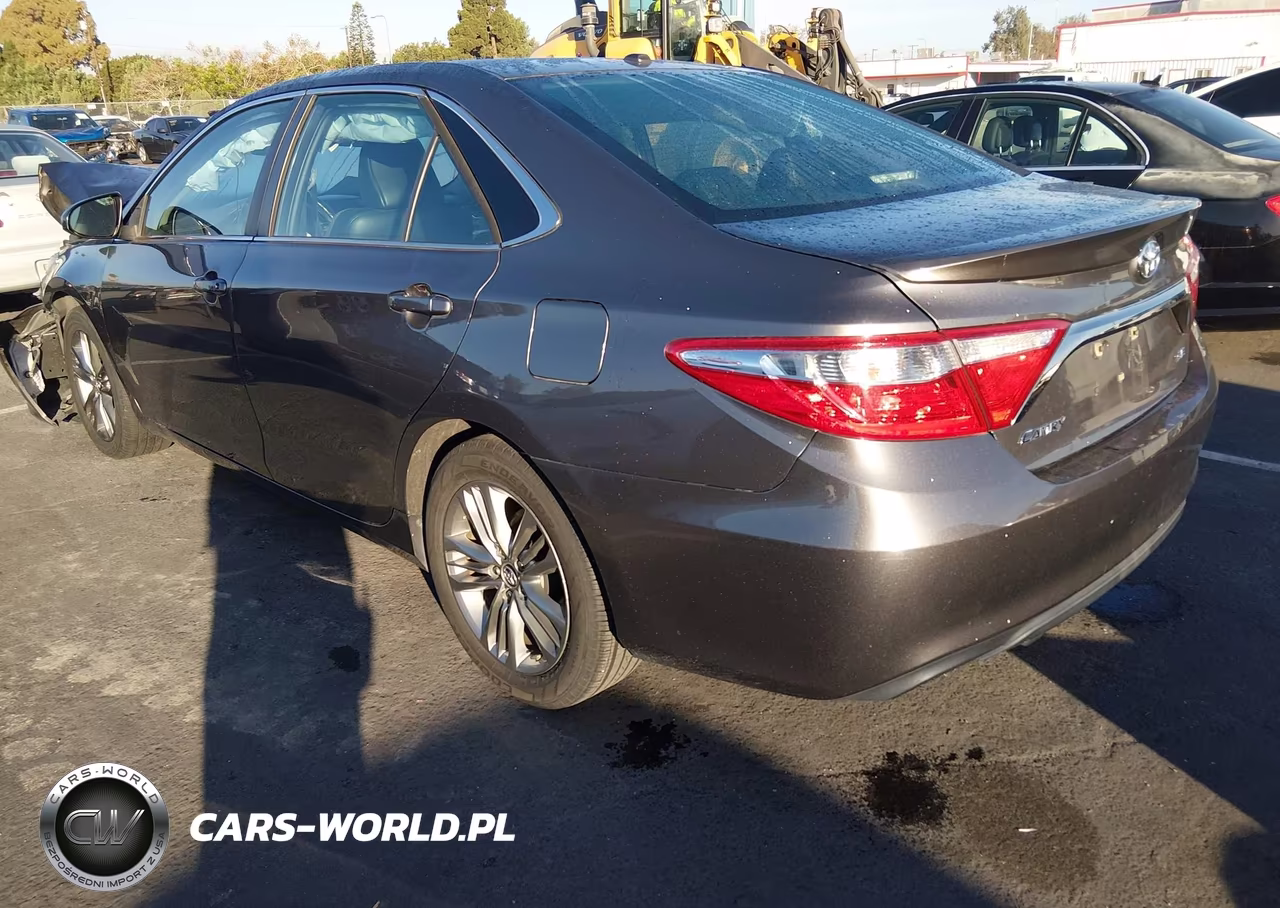 2016 Toyota Camry Se VIN:4T1BF1FKXGU198736 - 3