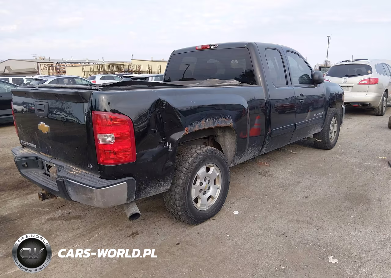 2013 Chevrolet Silverado 1500 Ls VIN:1GCRCREA9DZ262931 - 4