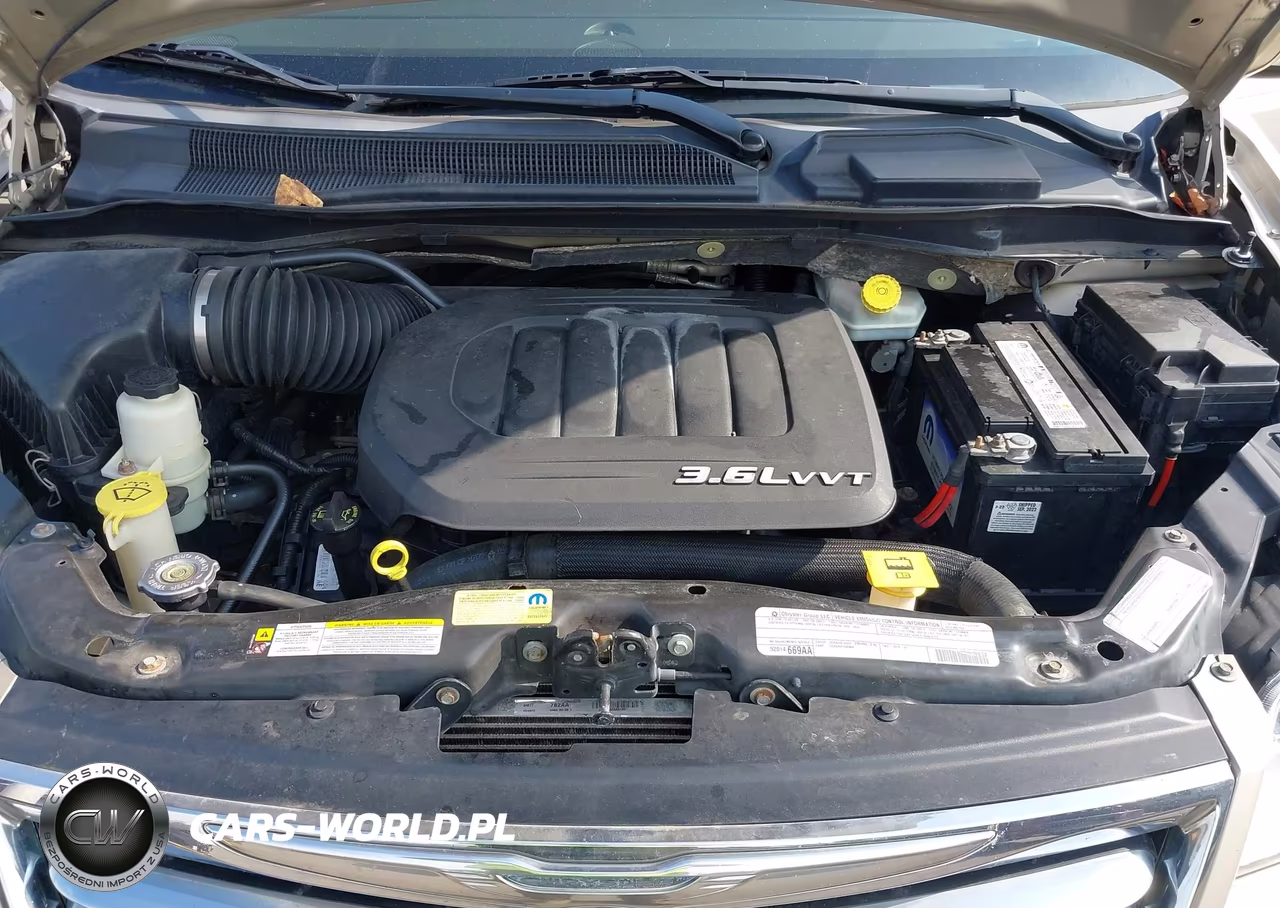 2012 Chrysler Town & Country Limited VIN:2C4RC1GG4CR283200 - 10