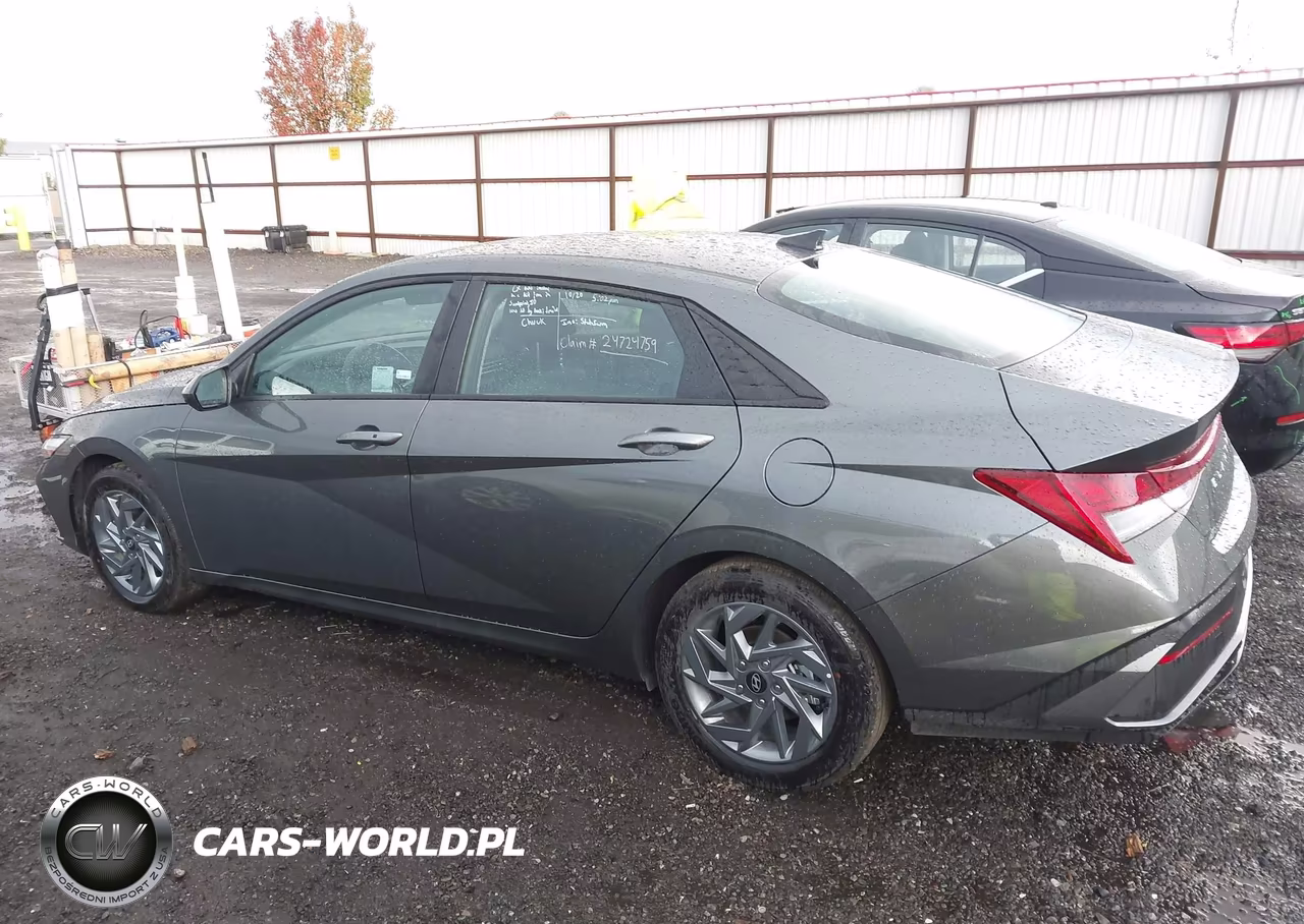 2026 Hyundai Elantra Hybrid Blue VIN:KMHLM4DJ5TU215782 - 14
