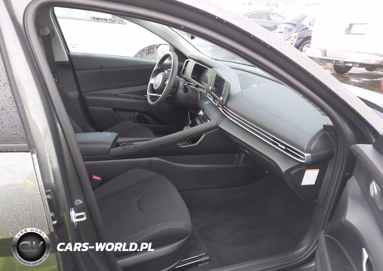 2026 Hyundai Elantra Hybrid Blue VIN:KMHLM4DJ5TU215782 - 5
