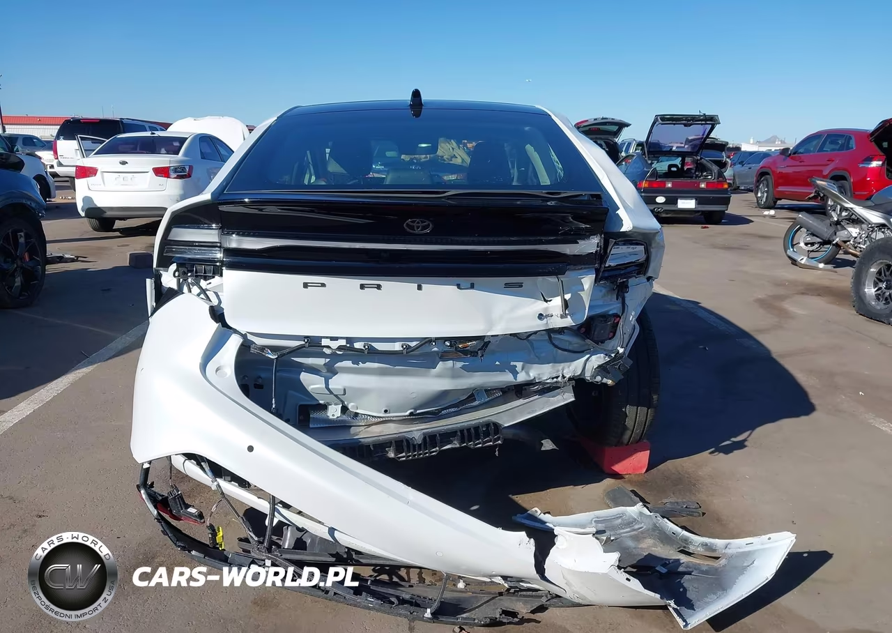 2026 Toyota Prius Plug-In Hybrid Xse VIN:JTDACACU5T3068667 - 16
