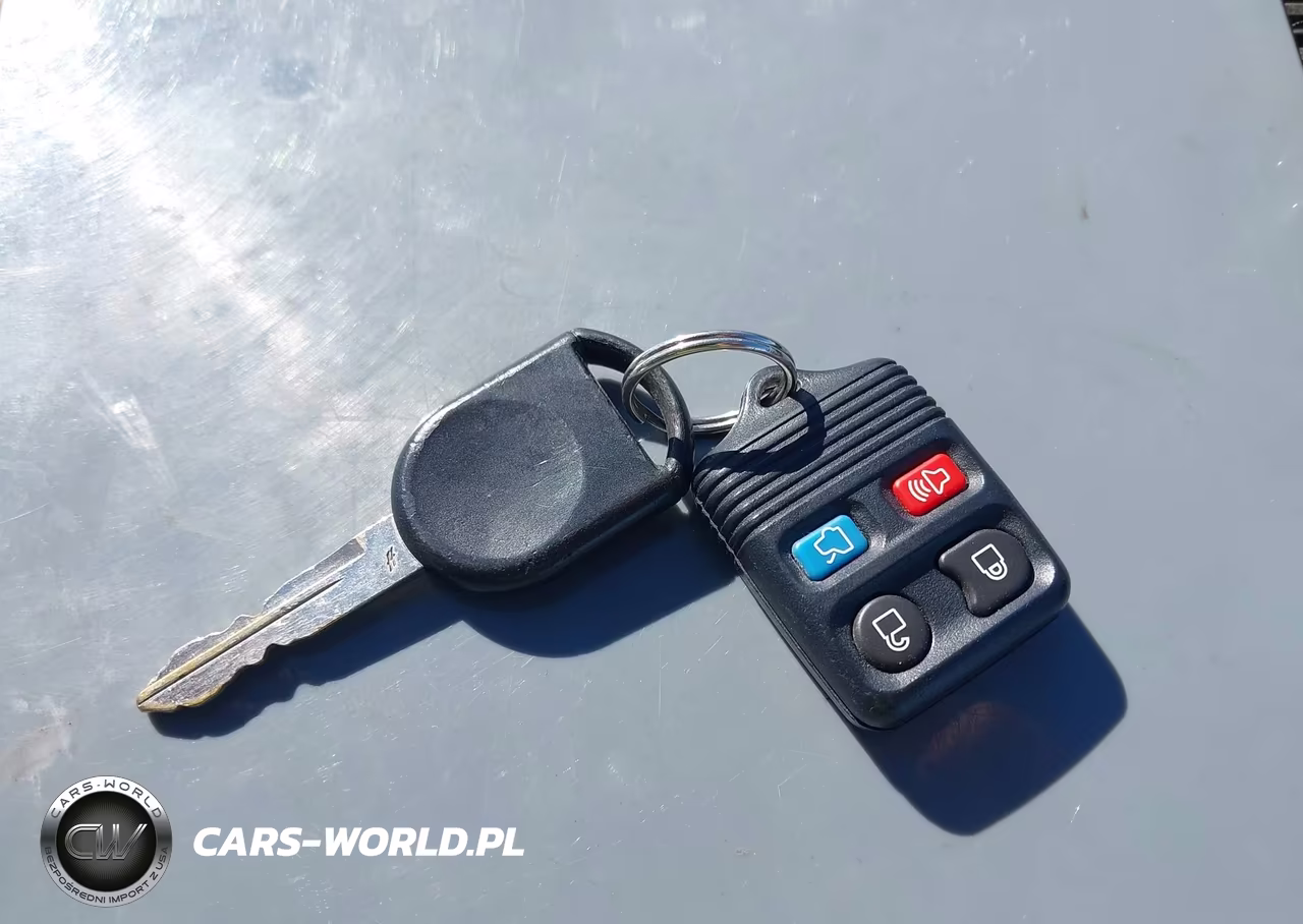 2010 Ford Focus Se VIN:1FAHP3FN6AW281356 - 11
