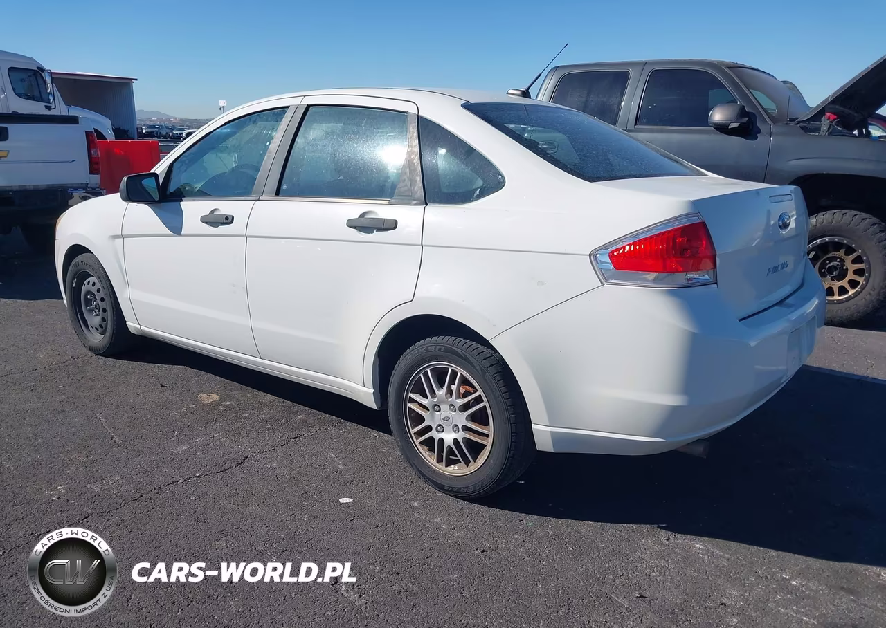 2010 Ford Focus Se VIN:1FAHP3FN6AW281356 - 3