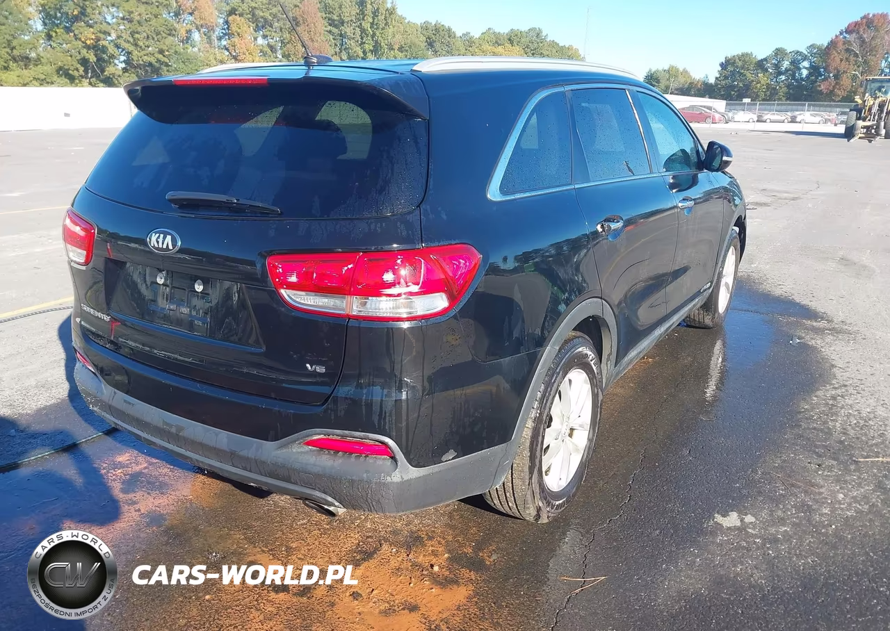 2017 Kia Sorento 3.3L Lx VIN:5XYPGDA54HG198910 - 4