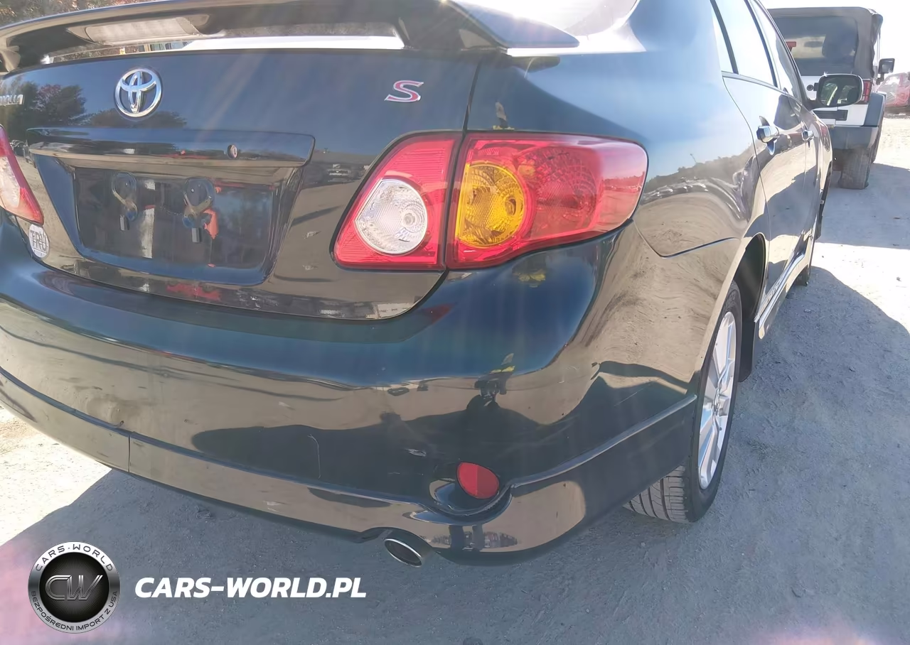 2010 Toyota Corolla S VIN:2T1BU4EE9AC272305 - 6