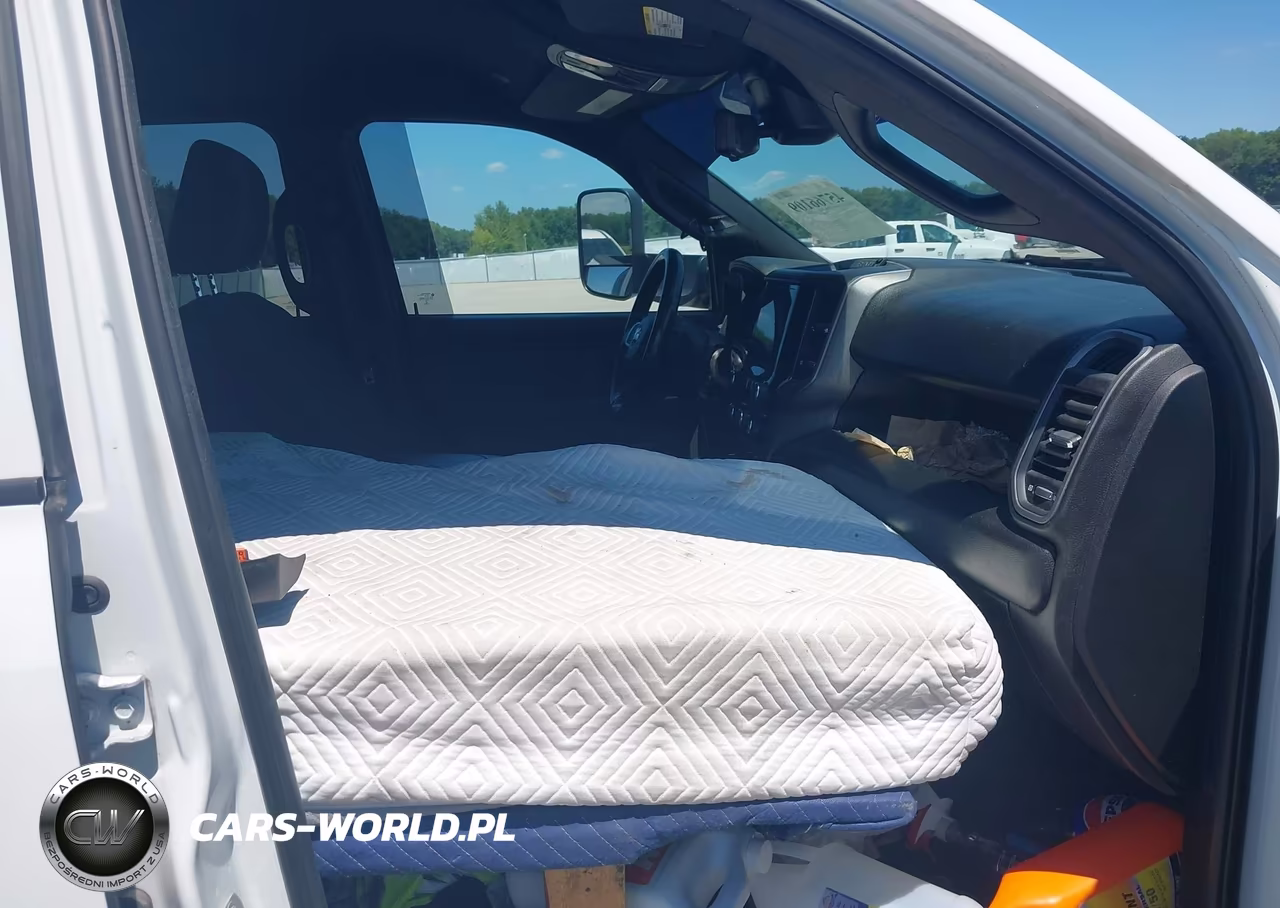 2022 Ram 3500 Tradesman 4X4 8' Box VIN:3C63RRGL4NG105349 - 6