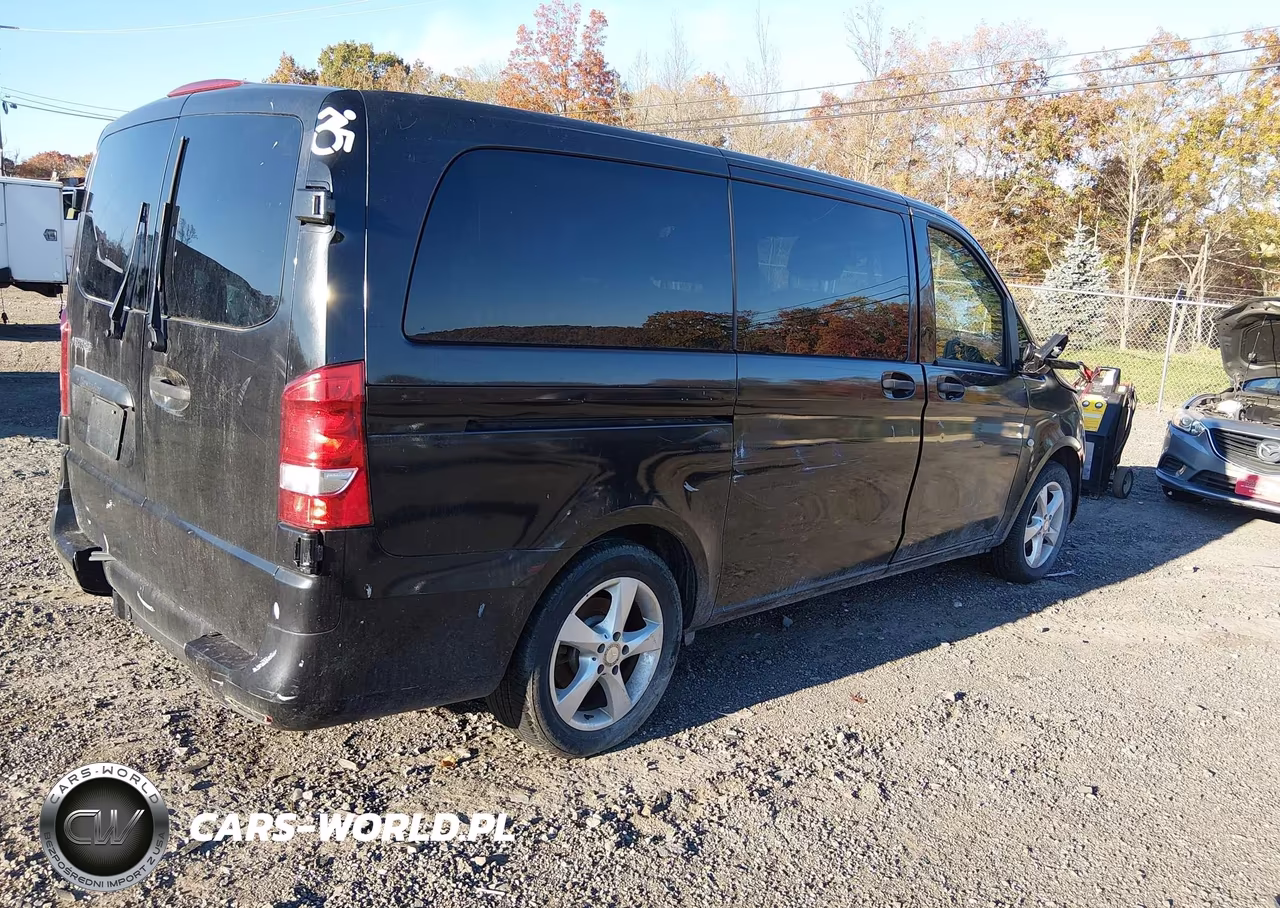 2018 Mercedes-Benz Metris VIN:WD4PG2EE0J3348333 - 4