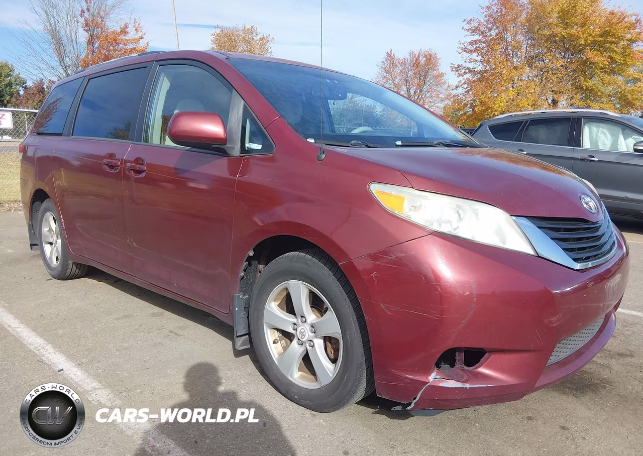 2011 Toyota Sienna Le V6