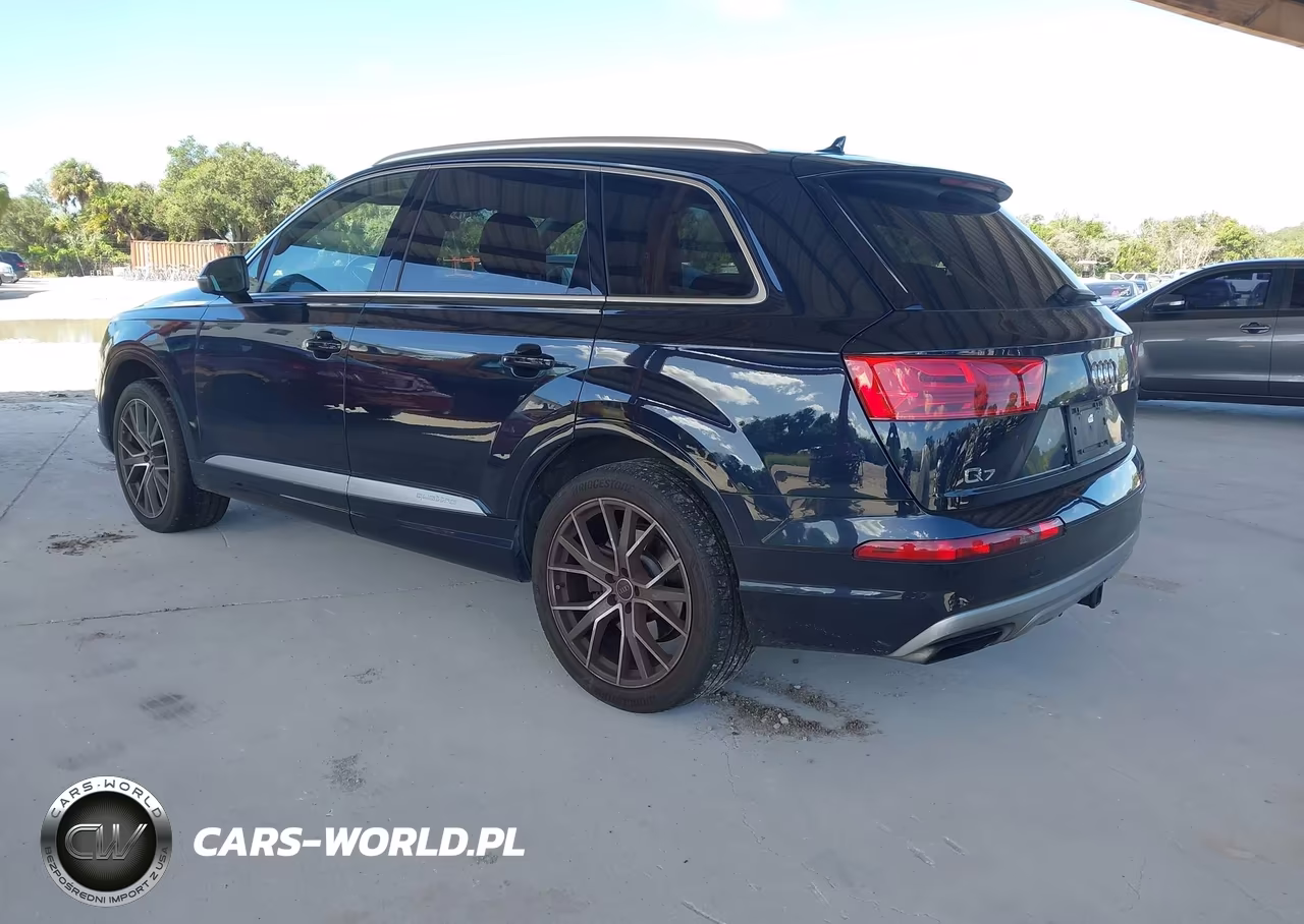 2017 Audi Q7 3.0T Premium VIN:WA1LAAF70HD034684 - 3