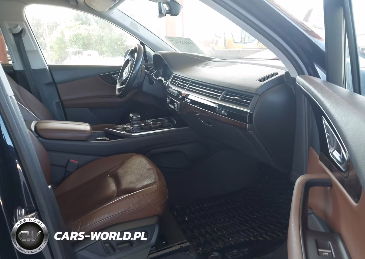 2017 Audi Q7 3.0T Premium VIN:WA1LAAF70HD034684 - 5