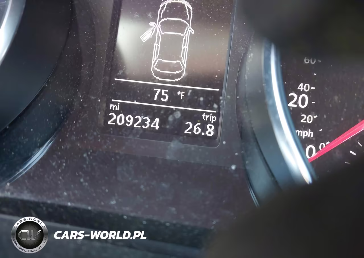 2018 Volkswagen Passat 2.0T R-Line-2.0T S VIN:1VWAA7A34JC000387 - 15