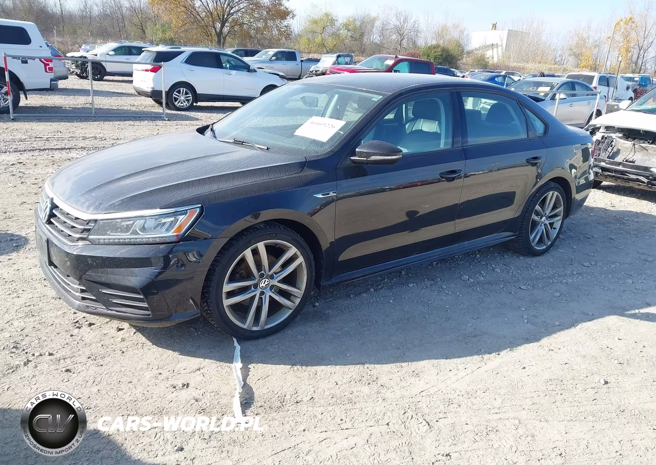 2018 Volkswagen Passat 2.0T R-Line-2.0T S VIN:1VWAA7A34JC000387 - 2