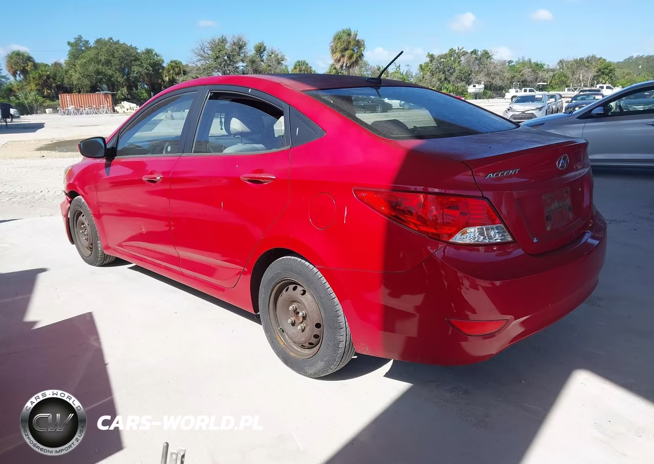 2013 Hyundai Accent Gls VIN:KMHCT4AE7DU310646 - 3