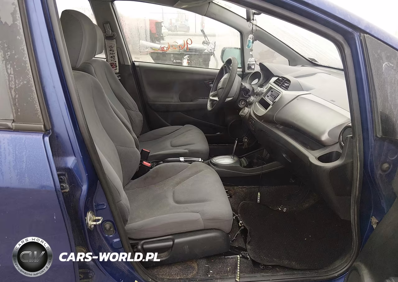 2009 Honda Fit VIN:JHMGE88269S051913 - 5
