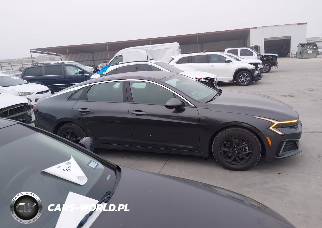 2026 Kia K5 Lxs Fwd VIN:KNAG24J74T5435345 - 13