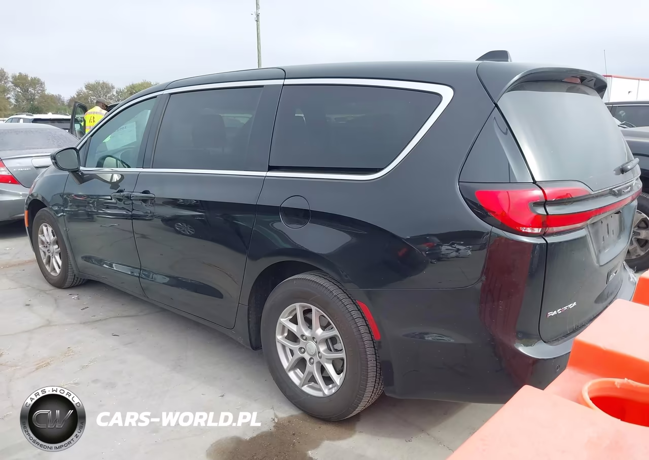 2027 Chrysler Pacifica VIN:2C4RC1BG0VR571404 - 3