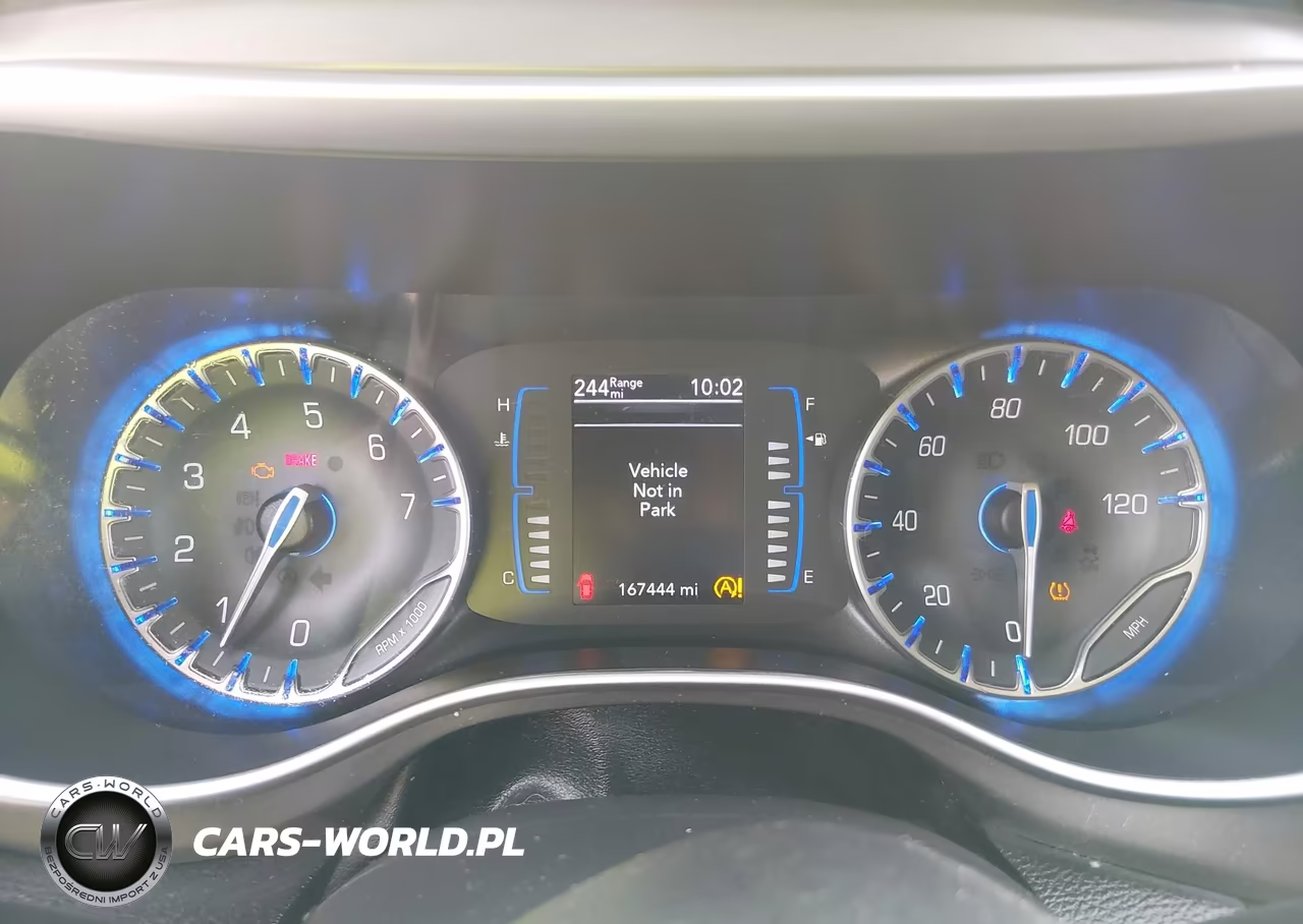 2020 Chrysler Pacifica Touring L VIN:2C4RC1BG5LR133572 - 7