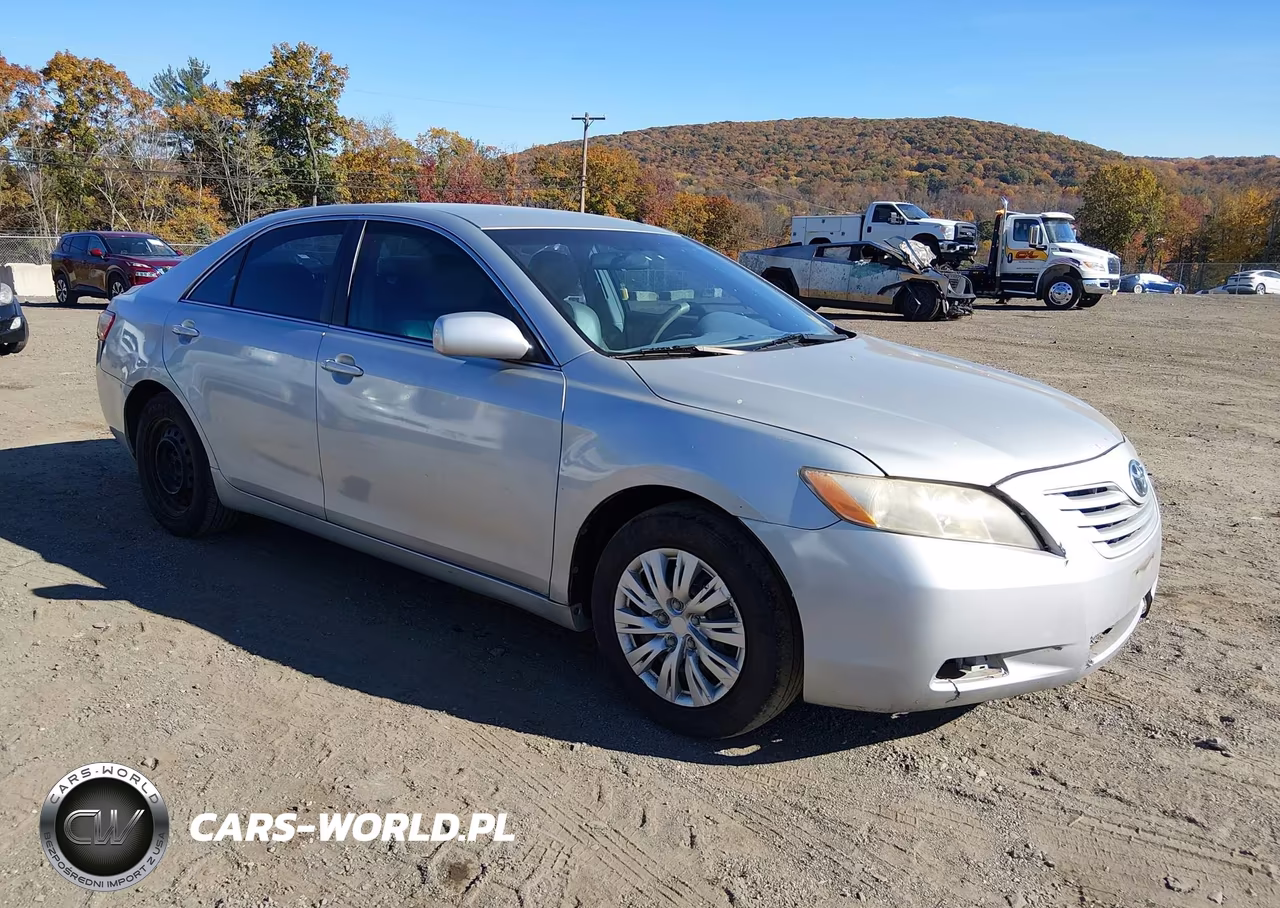 2009 Toyota Camry Le – zdjęcie 1 z 12