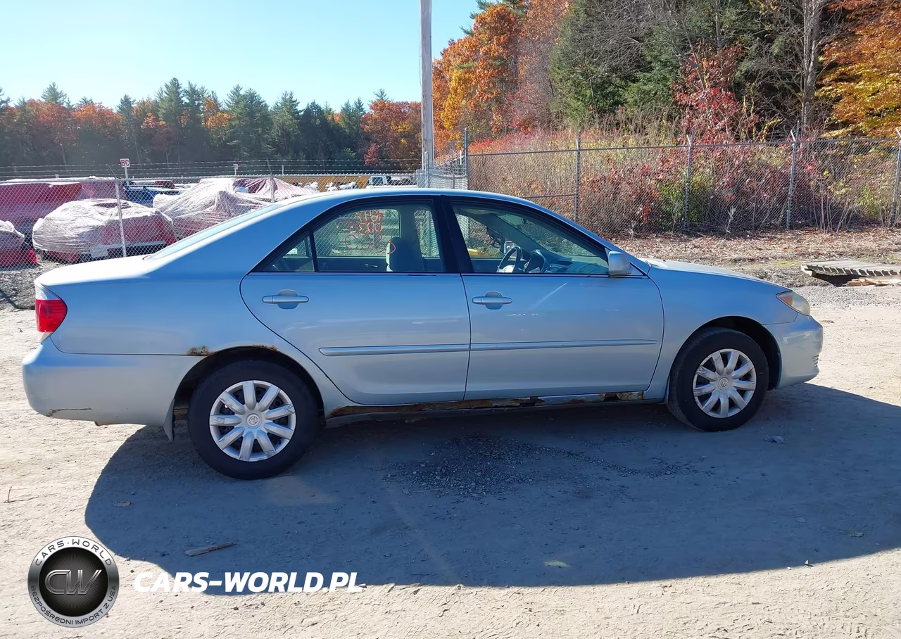 2005 Toyota Camry Le VIN:4T1BE32KX5U959895 - 14