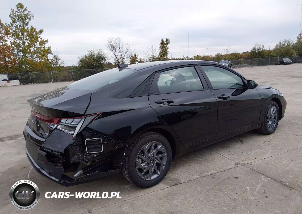 2026 Hyundai Elantra Hybrid Blue VIN:KMHLM4DJ8TU221124 - 4