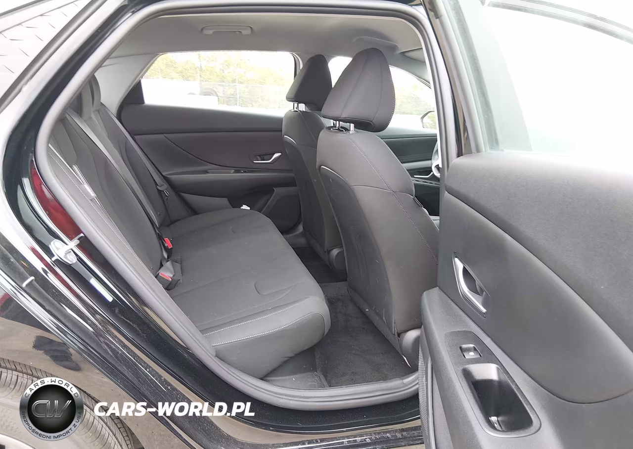 2026 Hyundai Elantra Hybrid Blue VIN:KMHLM4DJ8TU221124 - 8